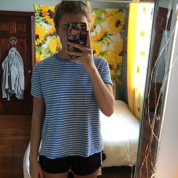 cute tee - Picture 3 of 3